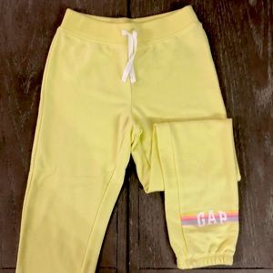 Gap Logo fleece pants for girls. Size 10